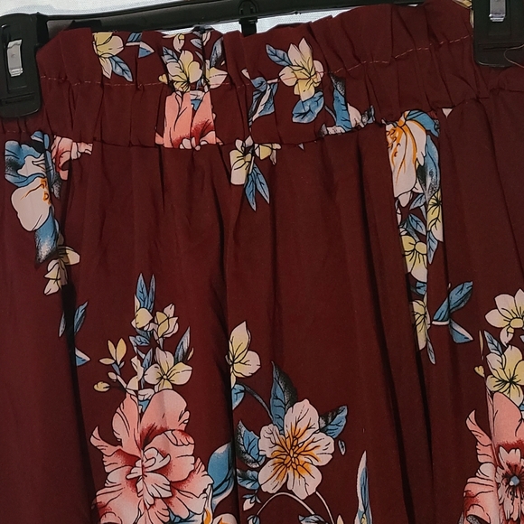 One Size Maxi Red Floral Maxi Skirt - Picture 3 of 4